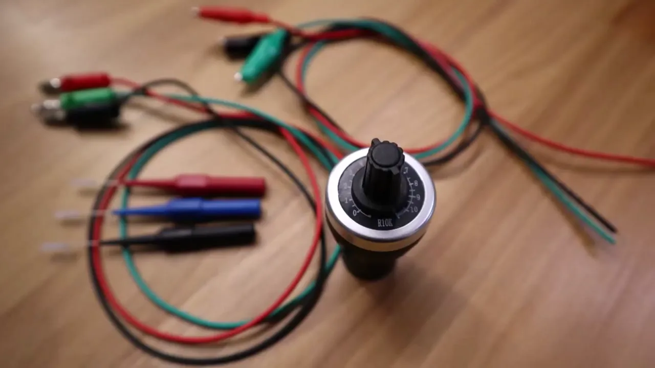 Mechanic Mindset analog sensor simulator with test leads